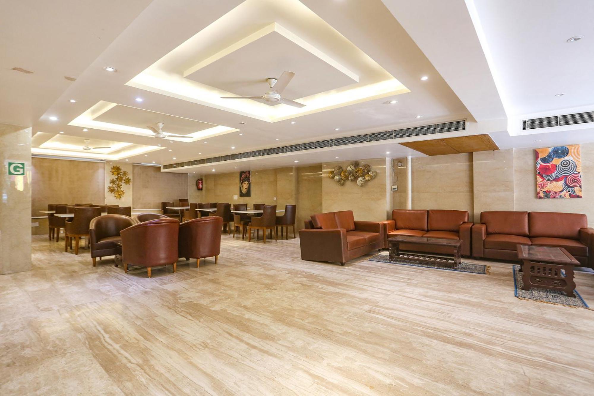 Fabhotel Prime Star 17 - Nr Yashobhoomi Convention Centre Delhi  Exterior photo