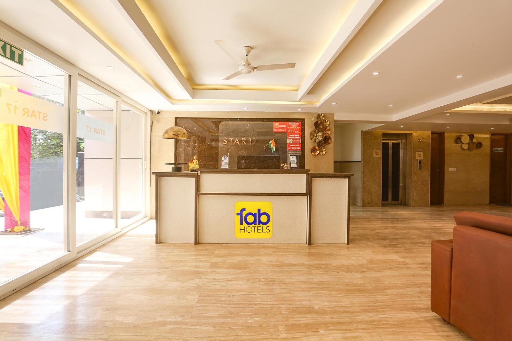 Fabhotel Prime Star 17 - Nr Yashobhoomi Convention Centre Delhi  Exterior photo